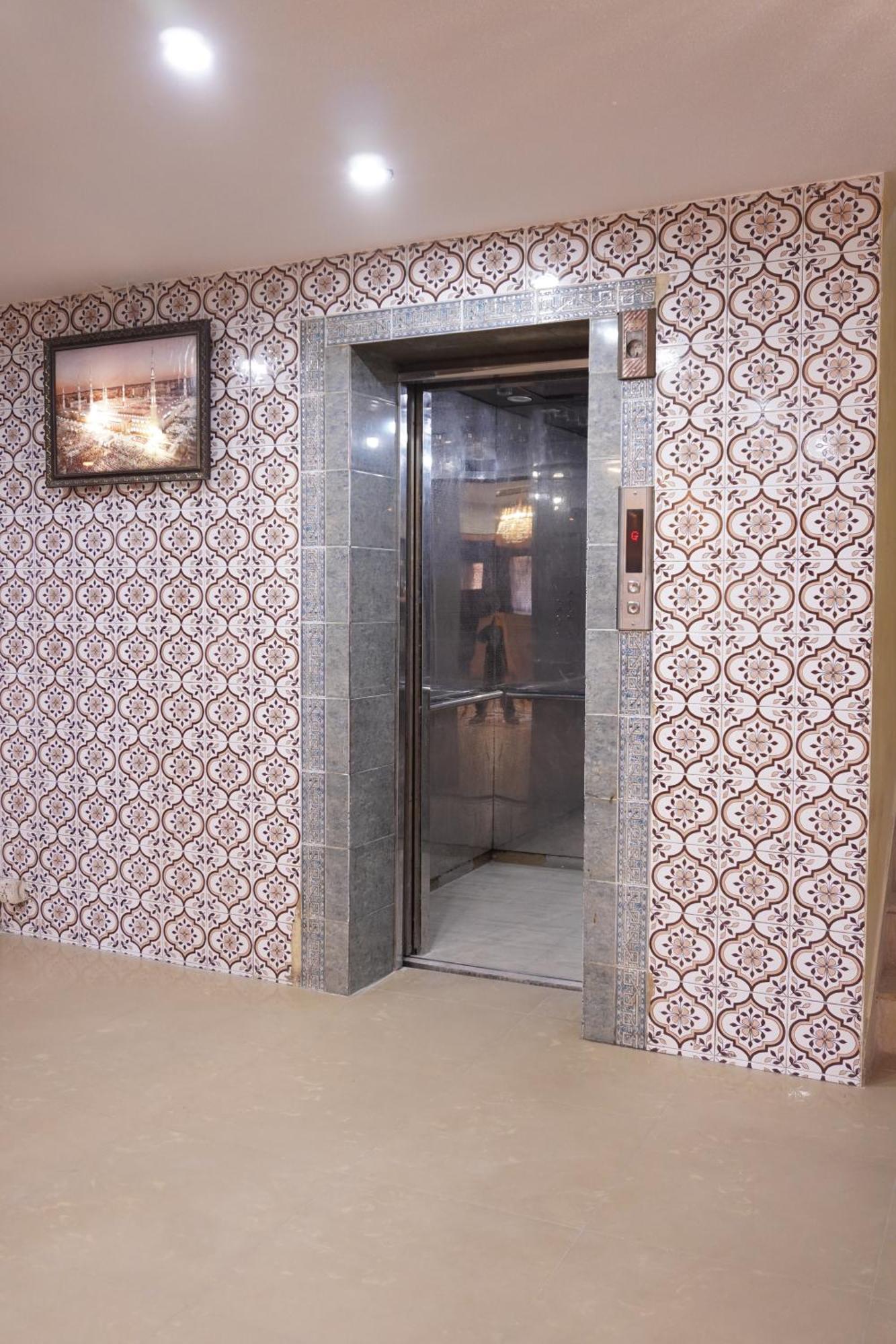 National Hotel Лахор Екстериор снимка