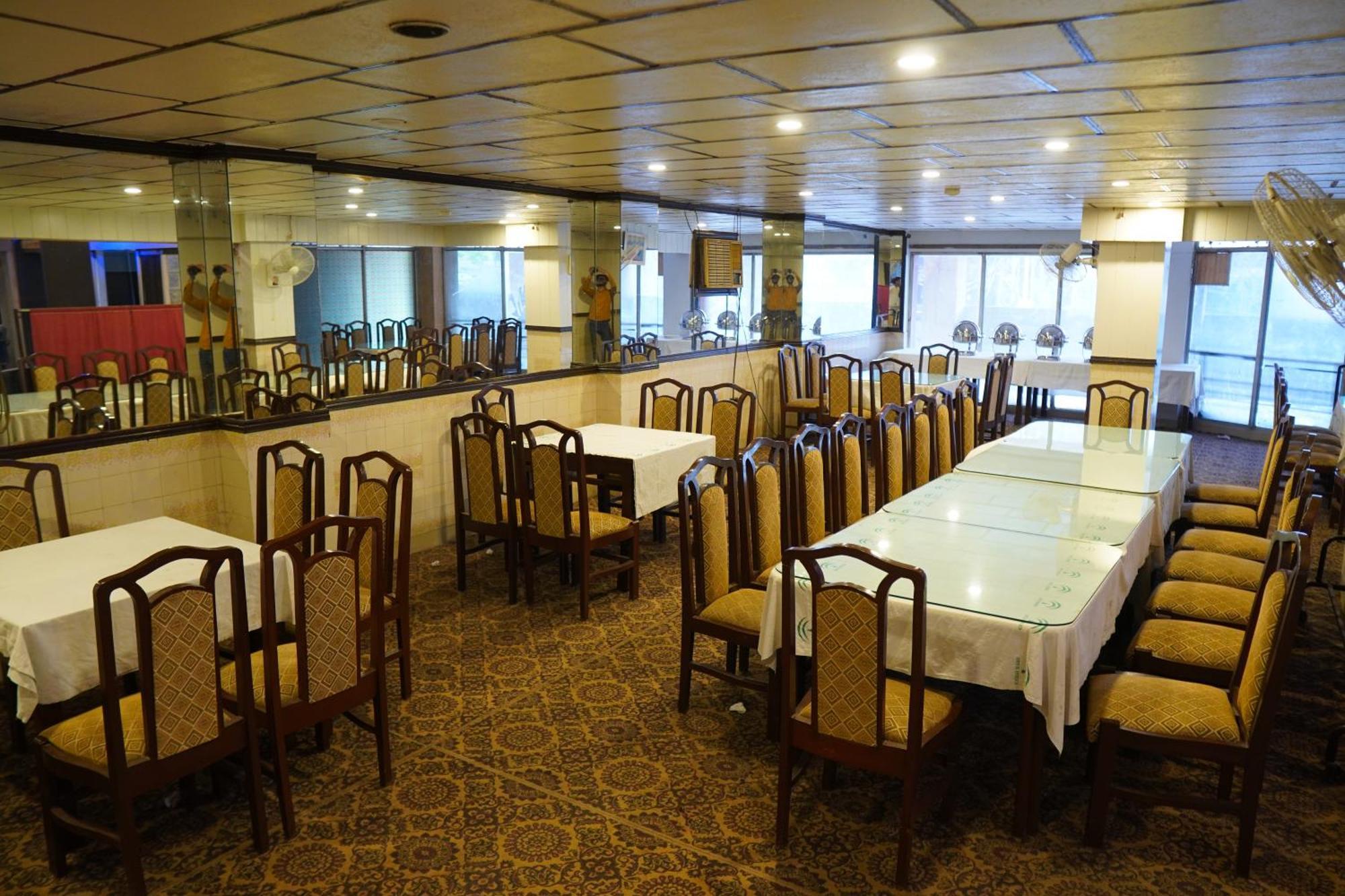 National Hotel Лахор Екстериор снимка