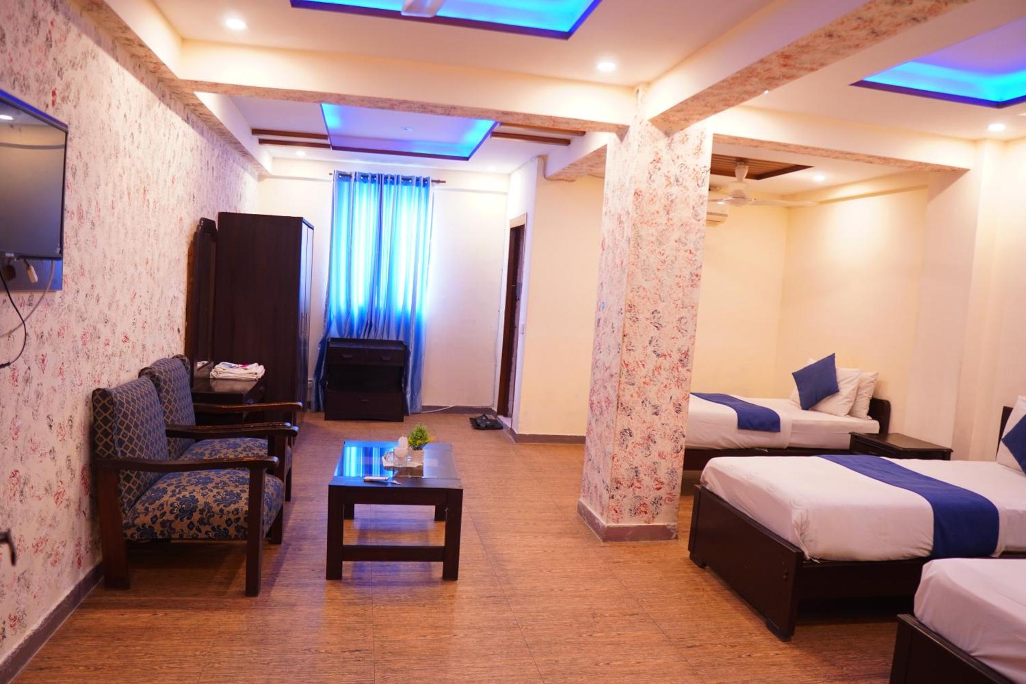 National Hotel Лахор Екстериор снимка